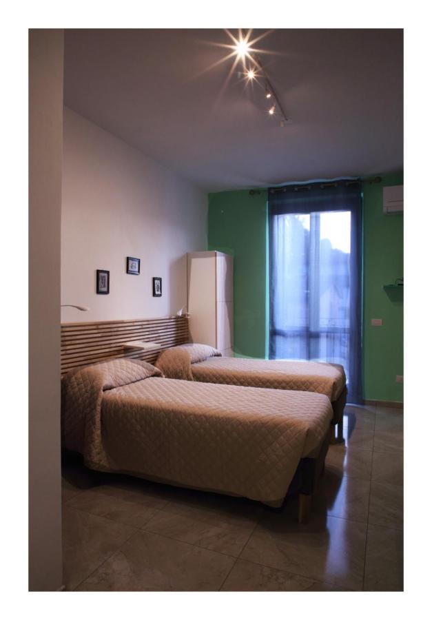 Casa Vacanze Piazza Padella سان سيفيرينو ماركي المظهر الخارجي الصورة